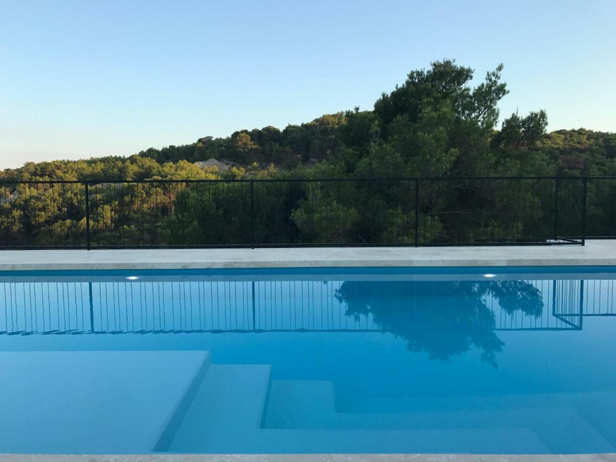 Villa Pietra Selca  エクステリア 写真